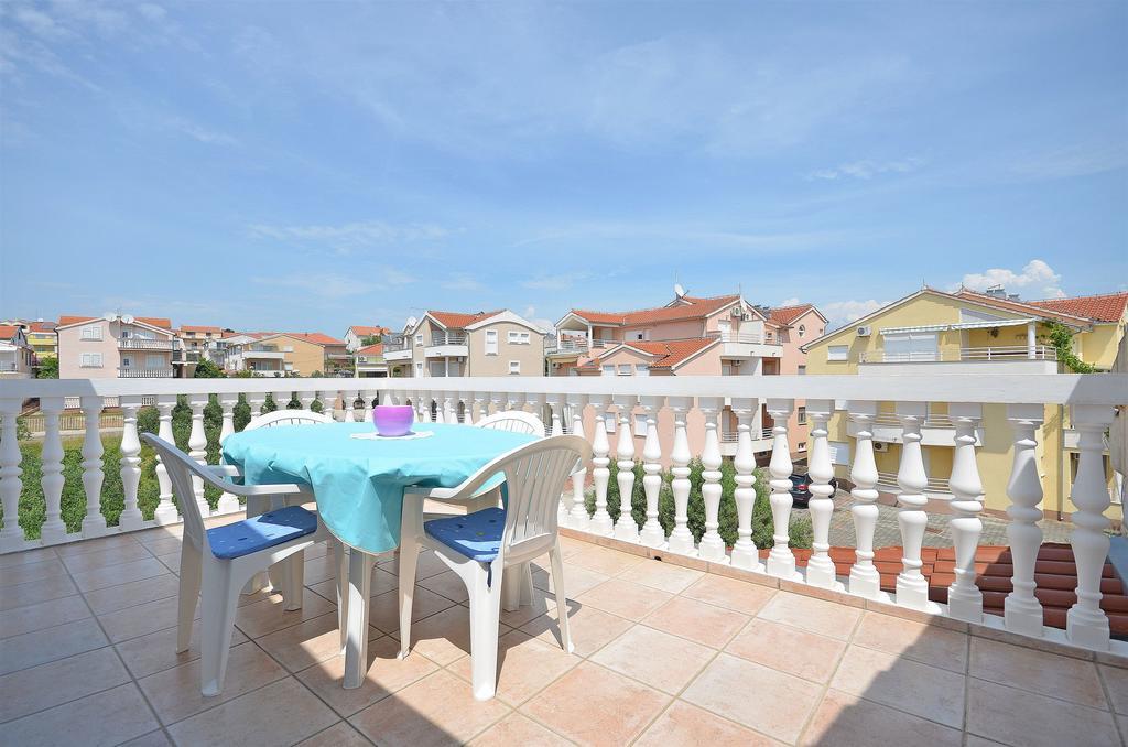 Apartment Ljubica Vodice Exterior photo